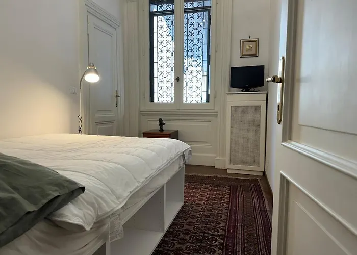 Apartment Into The Arc, Palace Of The Ambassadors, Coppede
