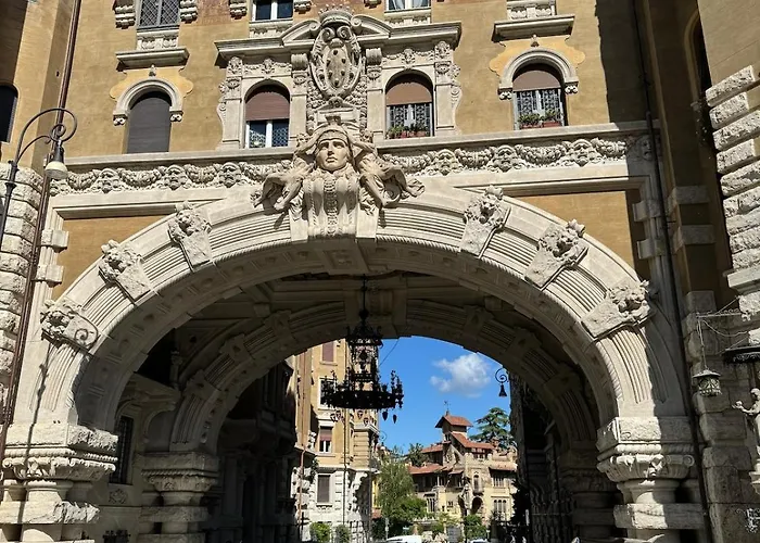 Apartment Into The Arc, Palace Of The Ambassadors, Coppede Rom
